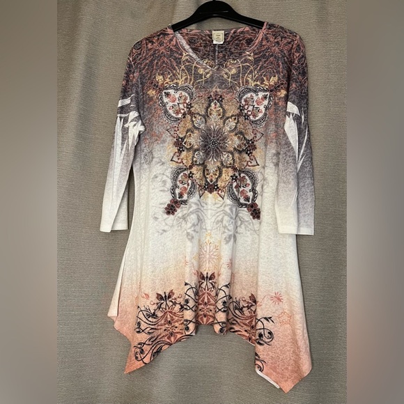 jess & jane Tops - Jess & Jane Medallion Rhinestone Bohemian Top Blouse